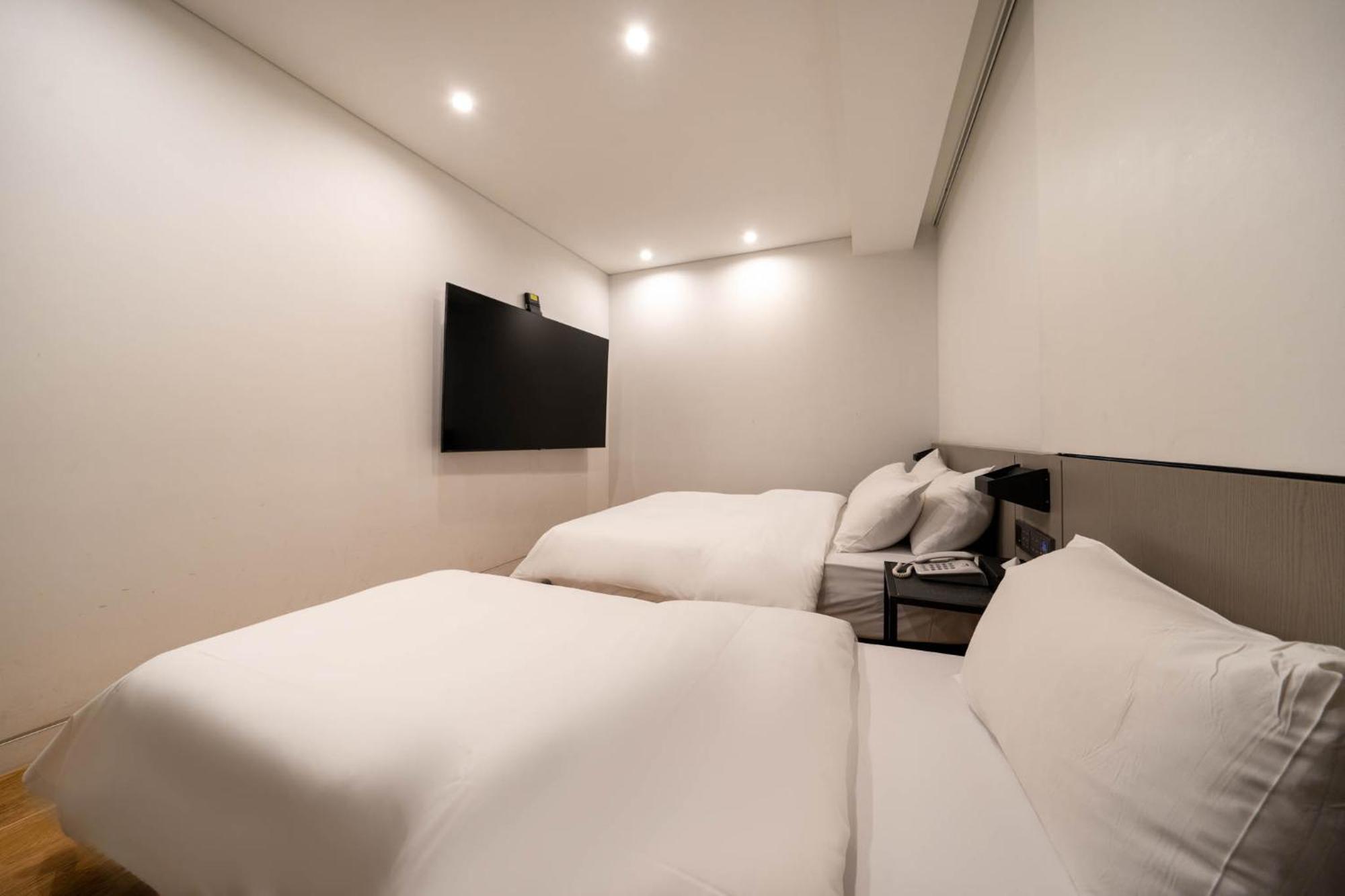 Amare Jongno Hotel